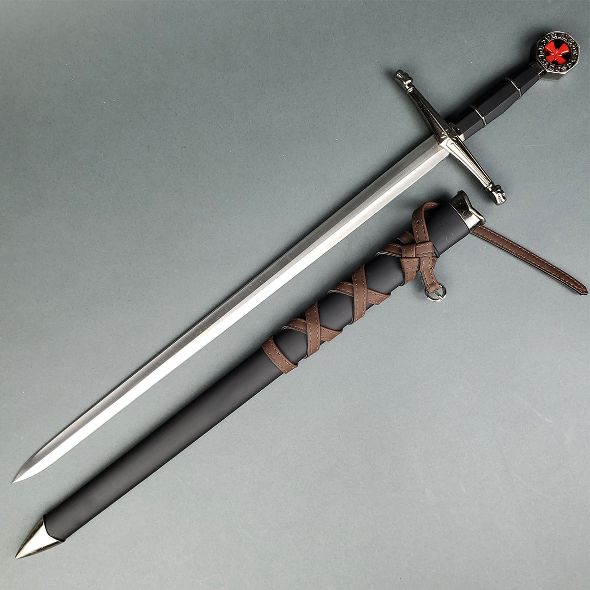 Knight's Collection Templar sword replica with metal blade and black scabbard with leather straps