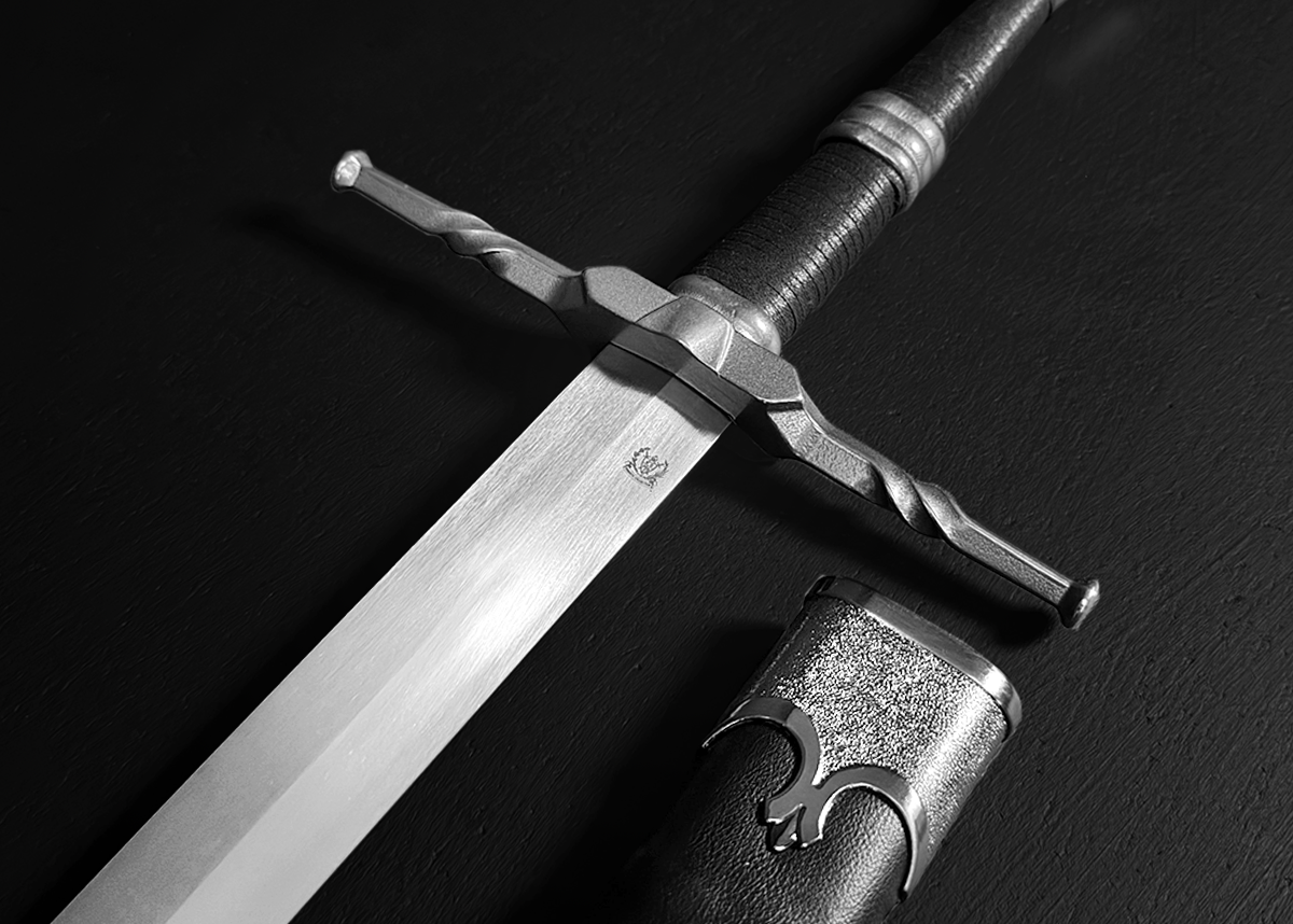 Battle-Ready Swords vs. Decorative Medieval Swords: What's the Real Difference?
