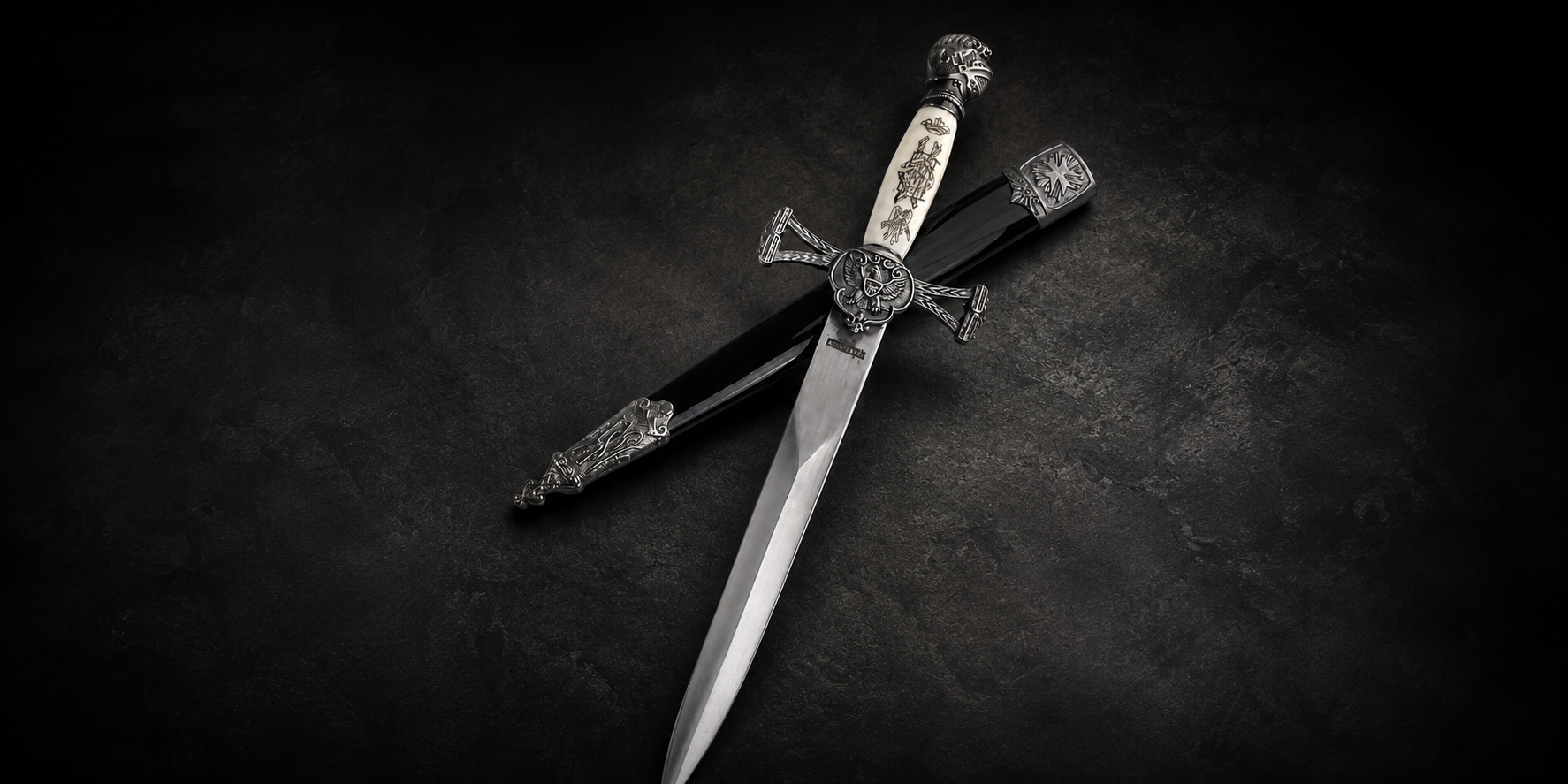 Beyond the Sword: Tactical Knives, EDC Pocket Knives, and Machetes for Collectors