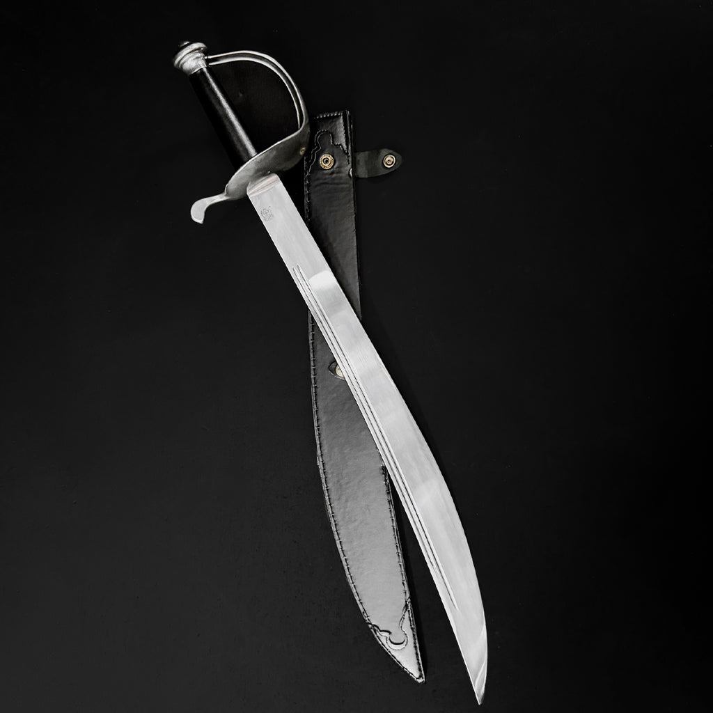 Curved metal sword with leather sheath | Knight's Collection