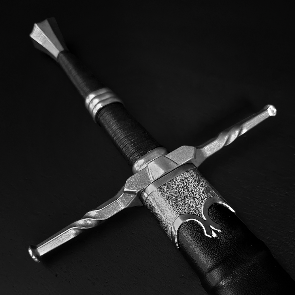 Medieval fantasy sword with twisted crossguard | Knight's Collection