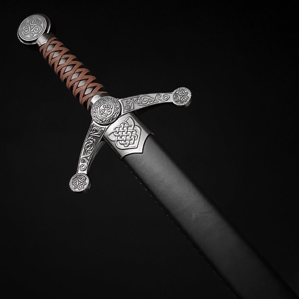 Celtic sword hilt with matching scabbard | Knight's Collection