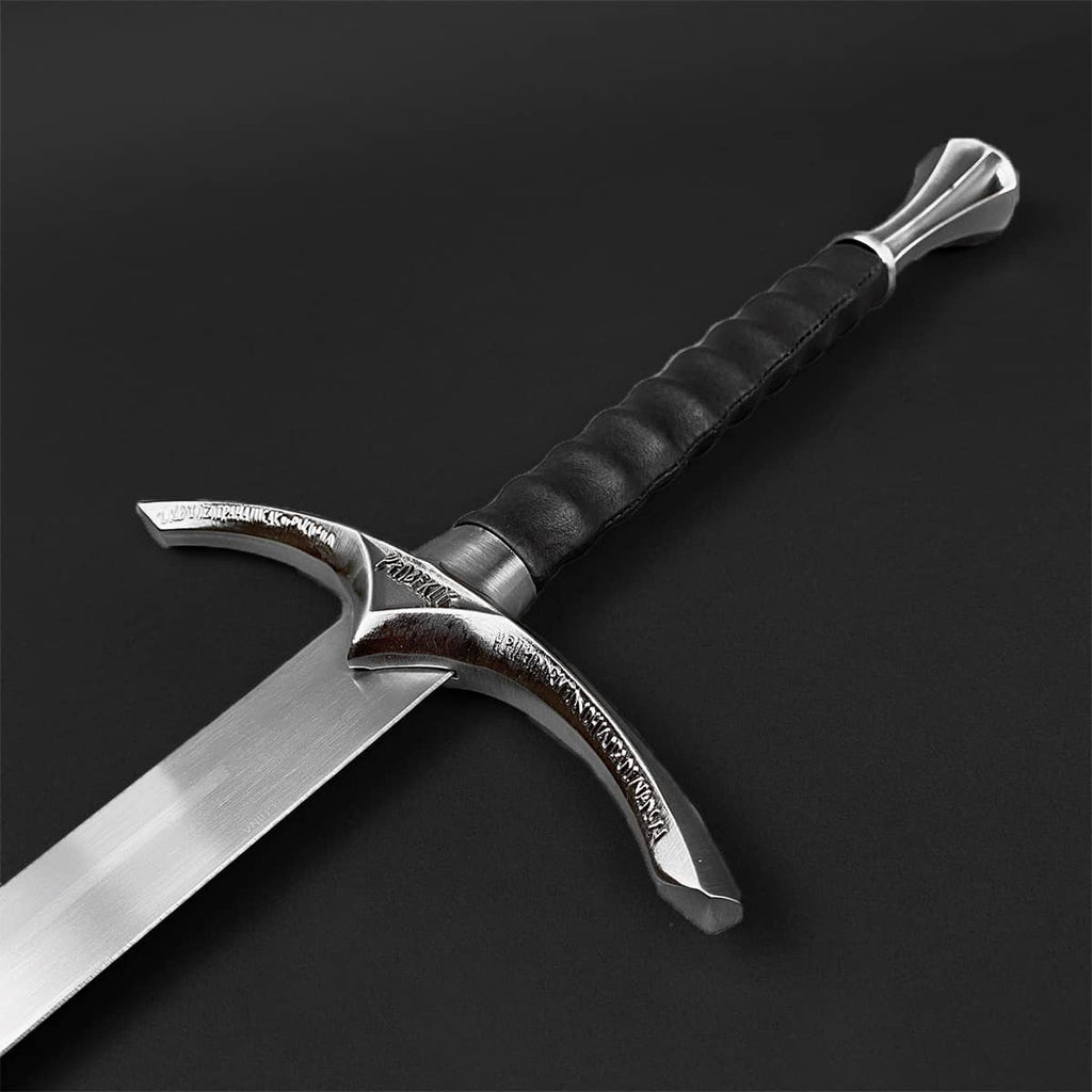Knight's Collection One-Hand Sword with hand-forged medieval blade and textured grip for optimal control