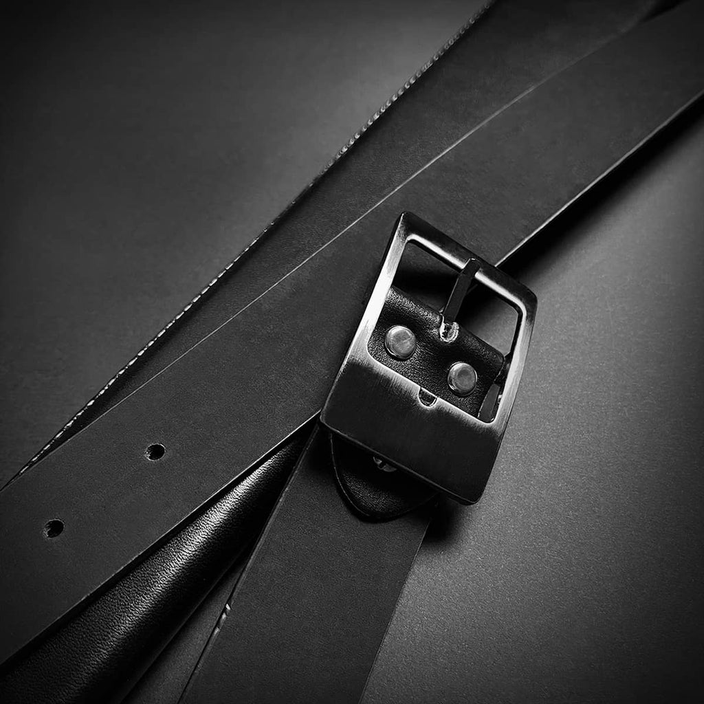 Knights Collection Nightwolf Medieval Sword with intricately designed hilt and durable blade