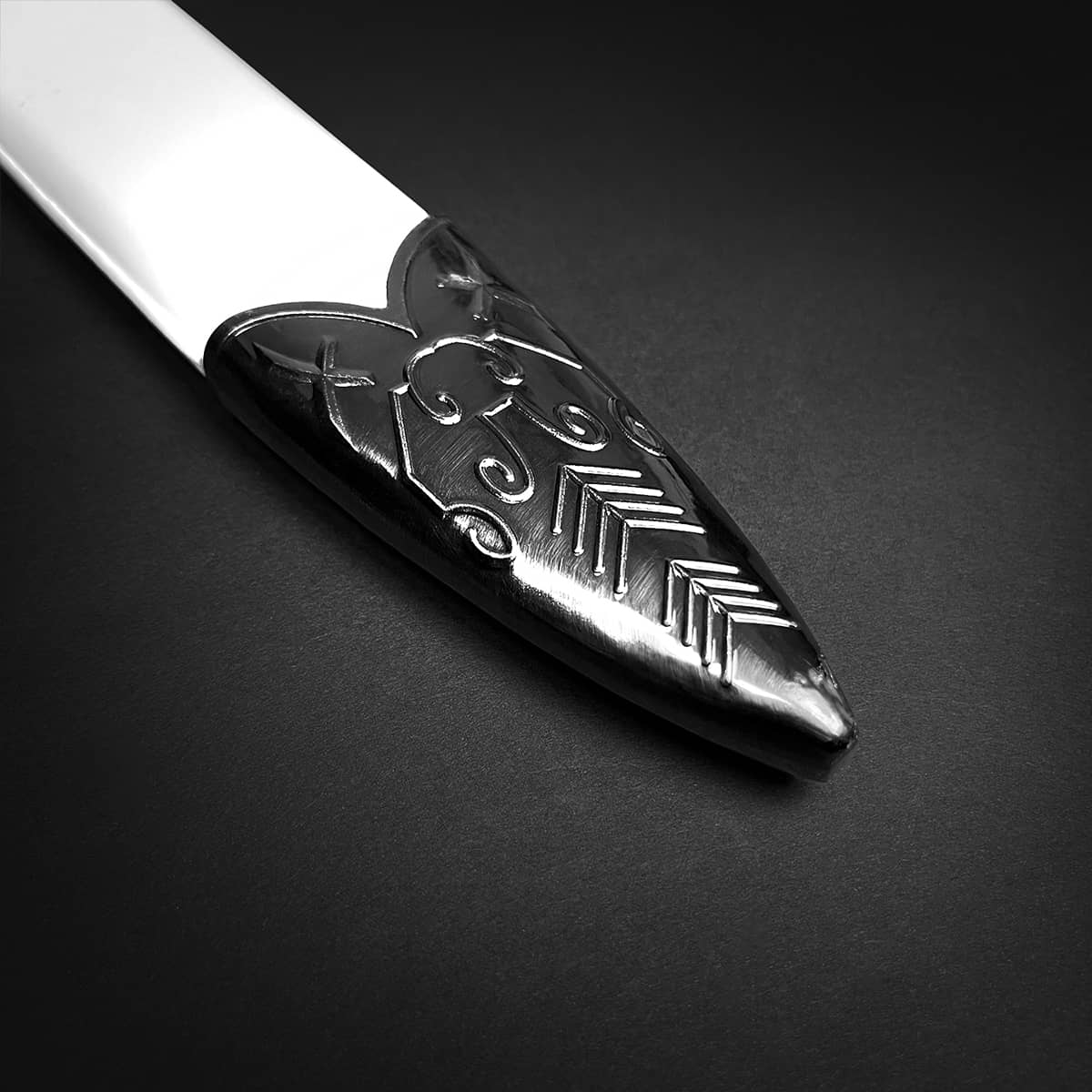 Knights Collection White Knight medieval sword with ornate silver hilt and sleek white blade