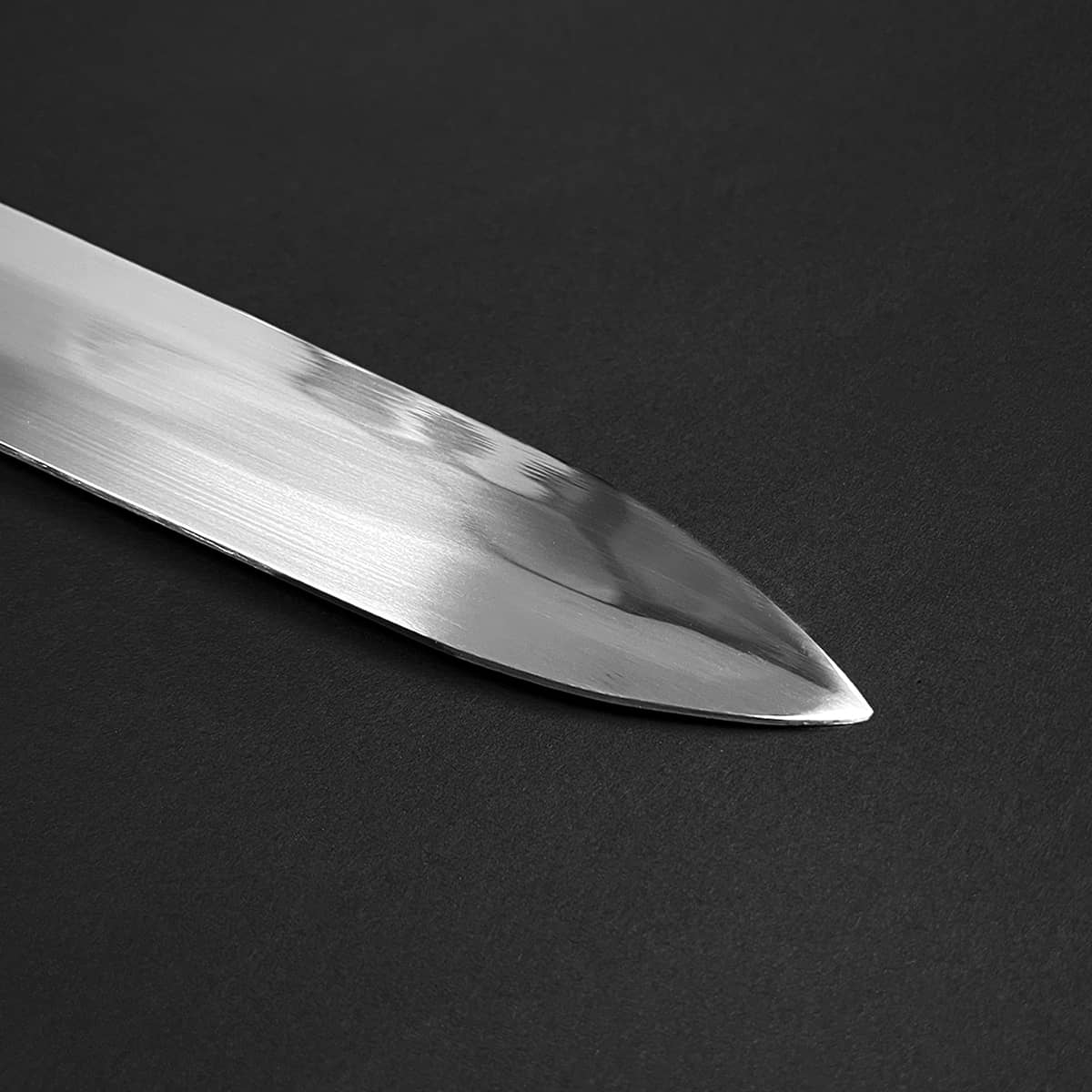 Knights Collection White Knight medieval sword blade with a polished steel finish and pointed tip