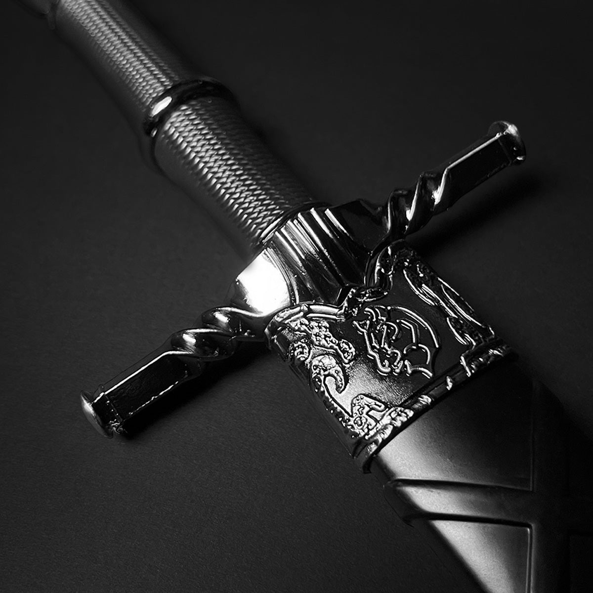 Medieval Dagger with Wolf Ornaments featuring a sleek handle and detailed hilt design