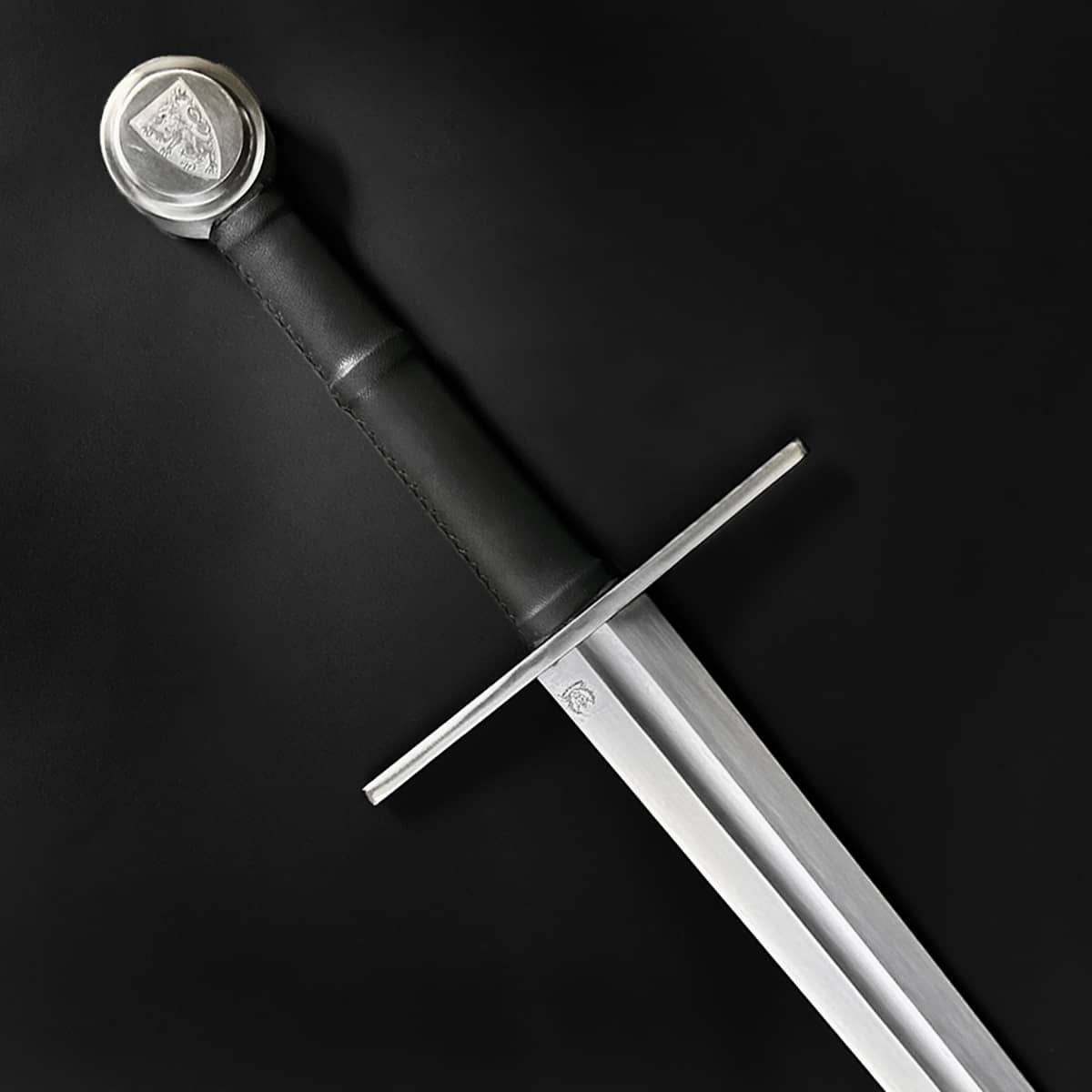 Valebrand hand-forged medieval sword with a sleek design and detailed hilt for collectors