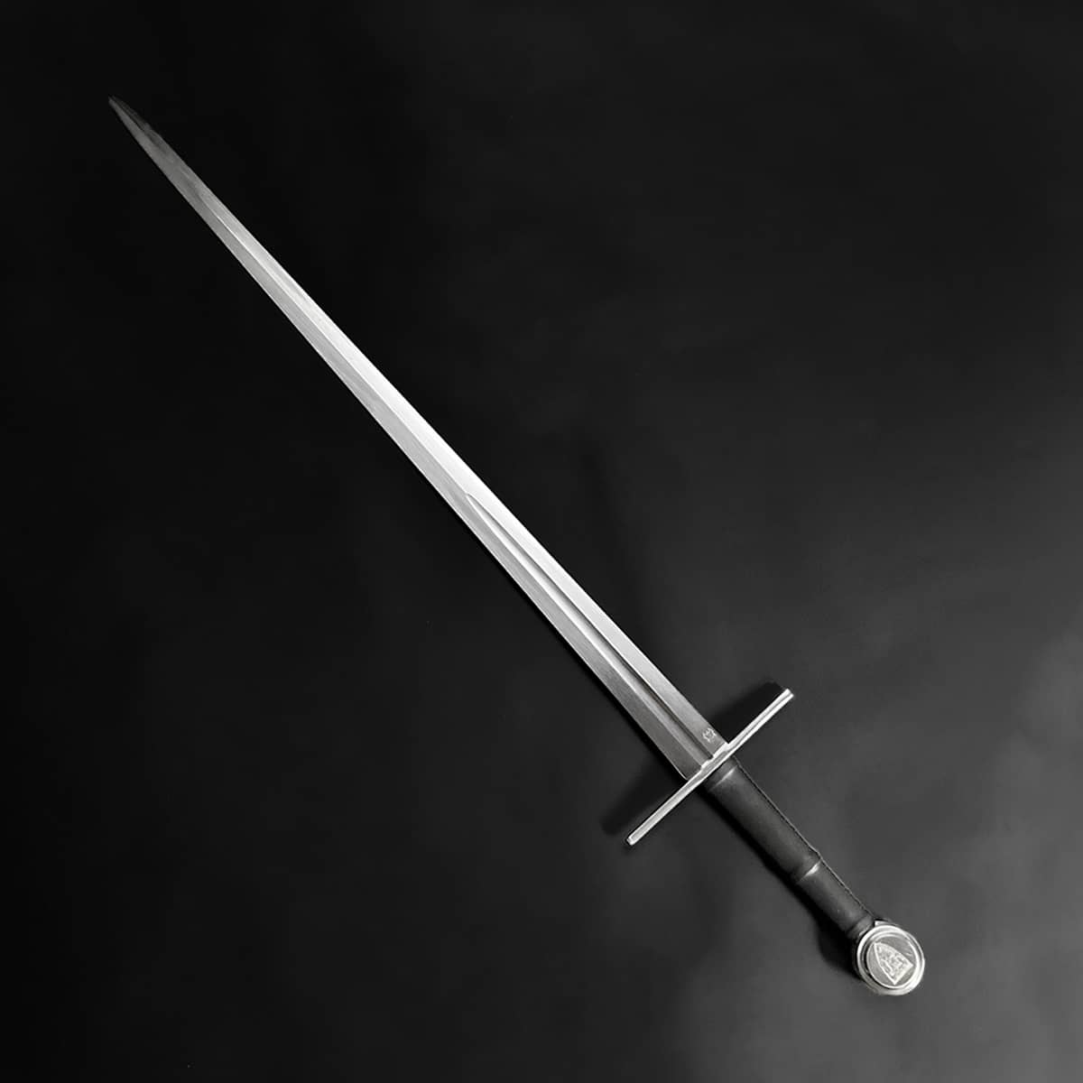 Valebrand hand-forged medieval sword with a sleek blade and detailed hilt from Knights Collection